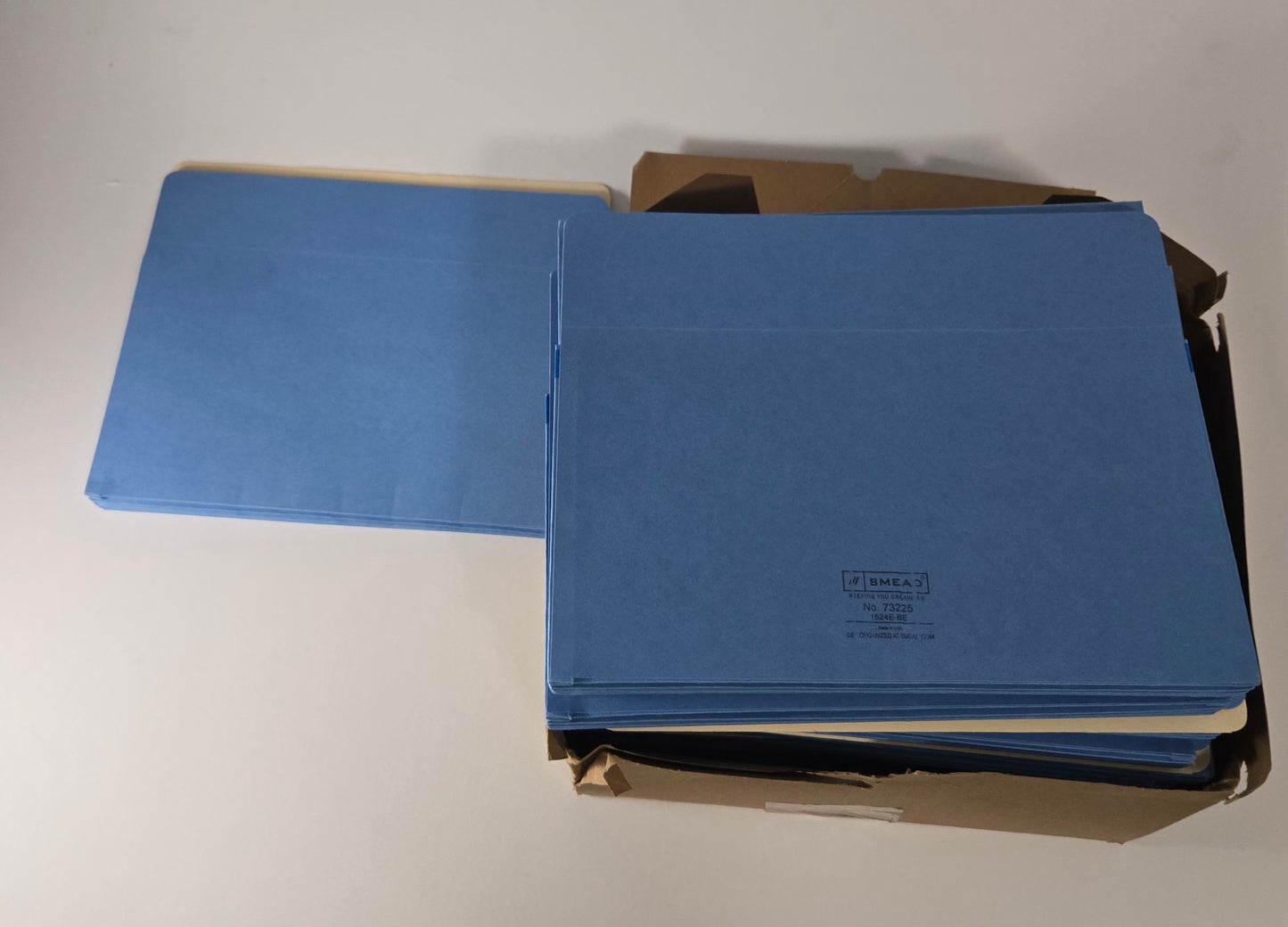Smead File Pocket, Straight-Cut Tab, 3-1/2" Expansion, Letter Size, Blue, 25 per Box