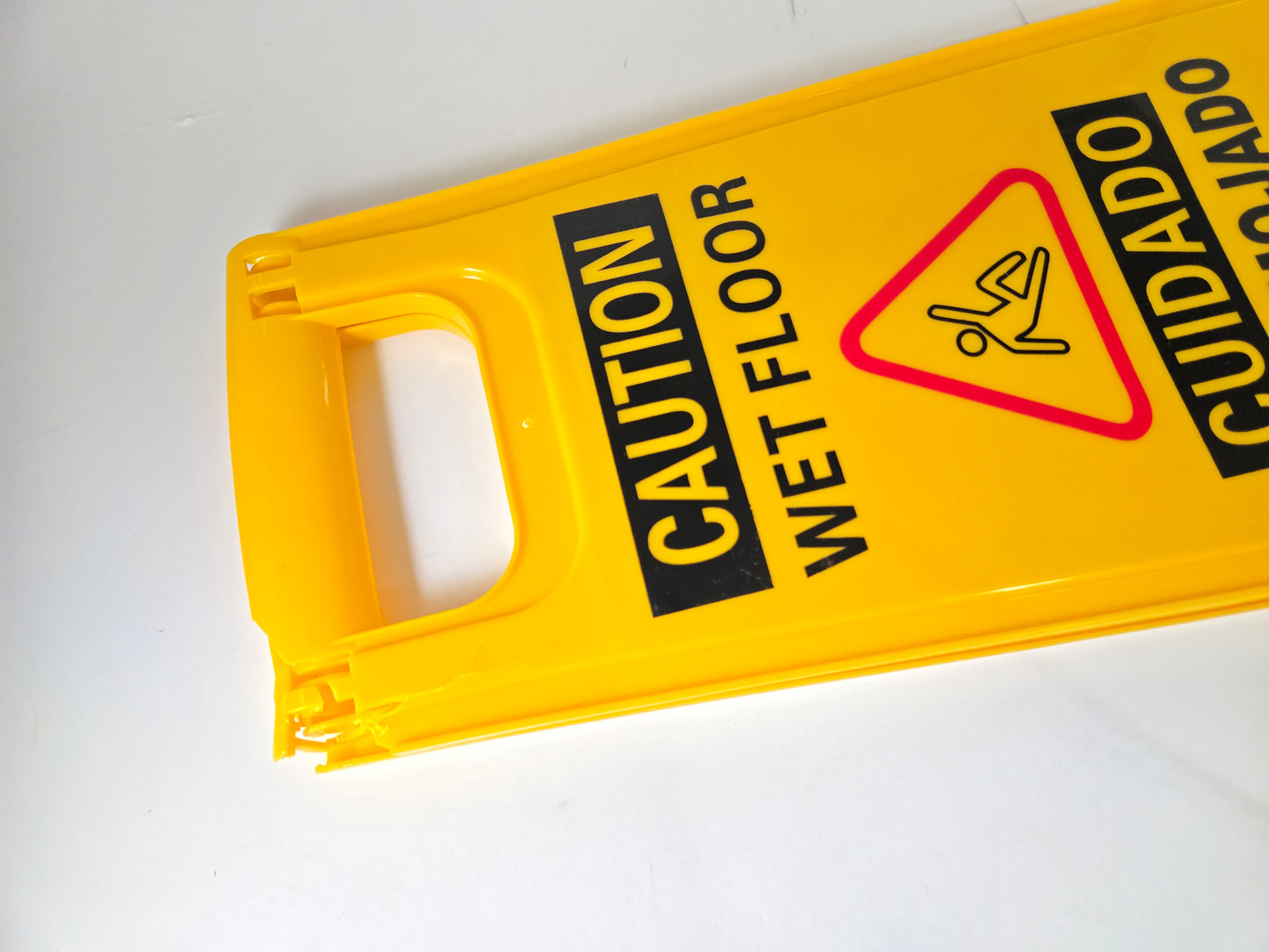 Simpli-Magic 3-Pack Wet Floor Caution Signs – Foldable Yellow Safety Markers