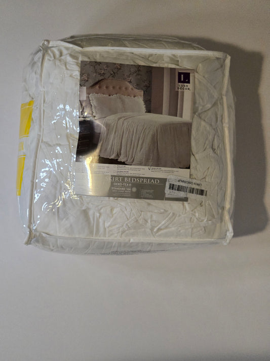 Lush Decor Ruffle Skirt Bedspread Set - 3-Piece Luxurious Farmhouse Bedding - Elegant Ruffle Detail - Timeless Style - Soft Lightweight Sheets - Queen, White