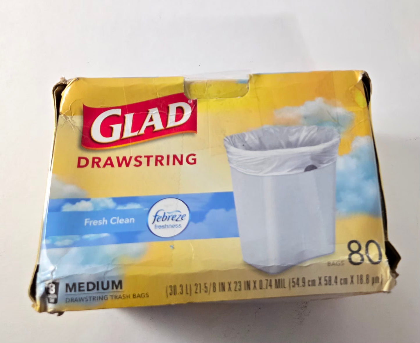 Glad Medium Drawstring Trash Bags 80 Count – Fresh Clean Febreze Scent, Leak and Odor Resistant
