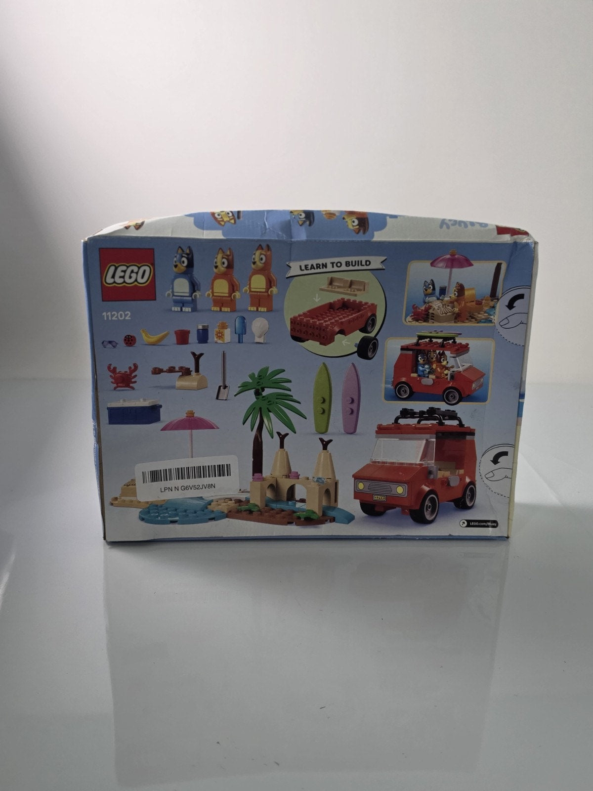 LEGO Bluey Beach and Family Car Trip box back
