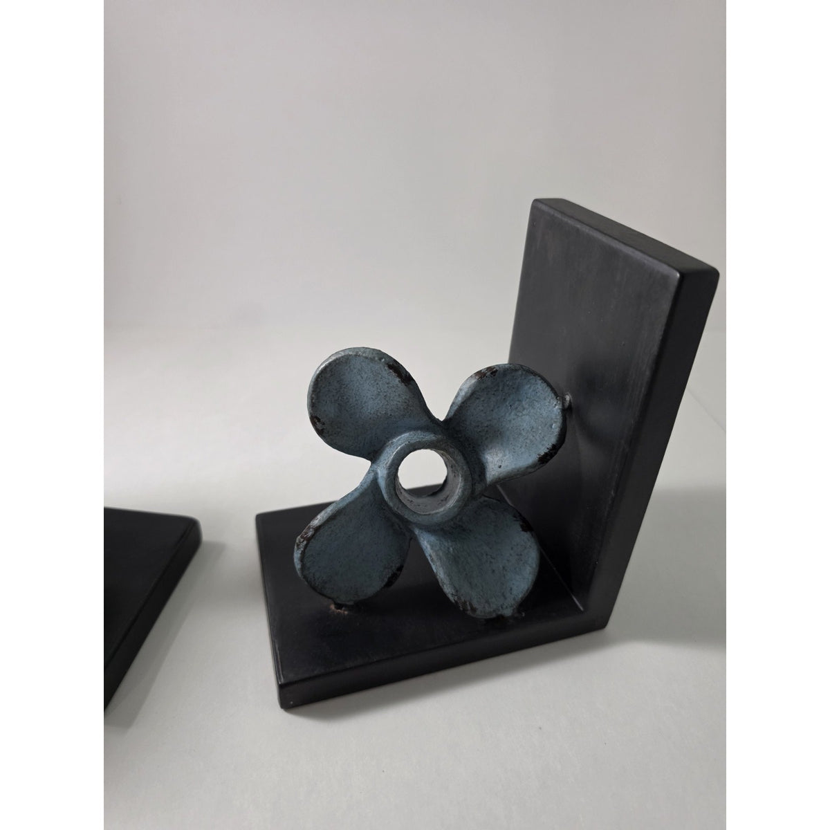 Deco 79 Metal Boat Bookends, Set of 2, 6"W x 7"H, Teal