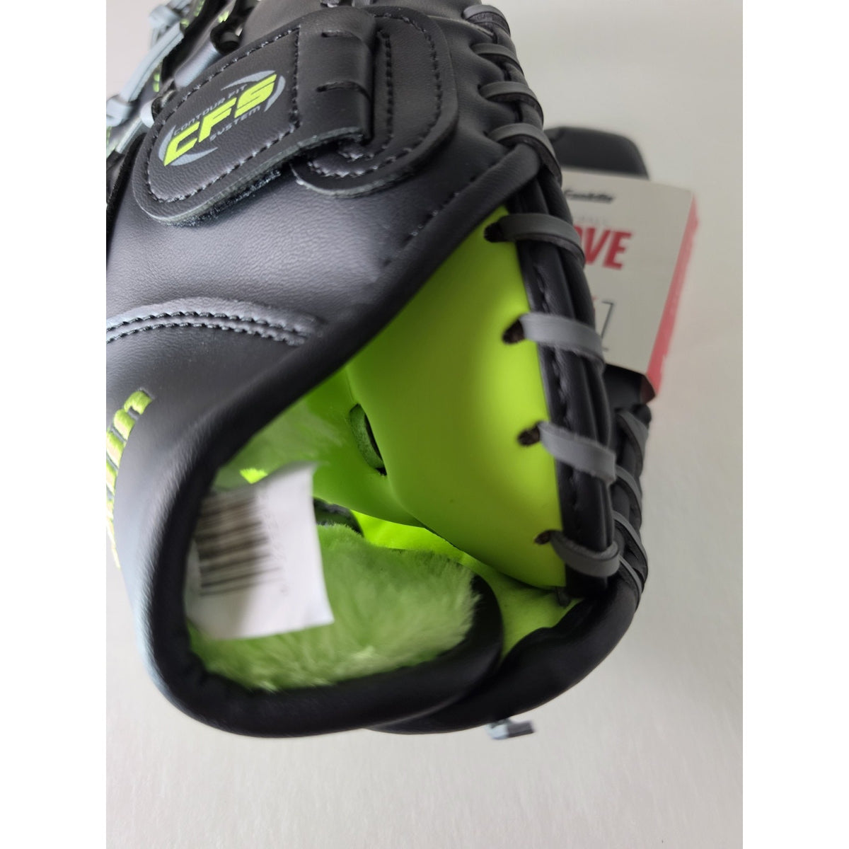 Franklin Sports Field Master 12in Baseball Softball Glove Right Hand Throw Black