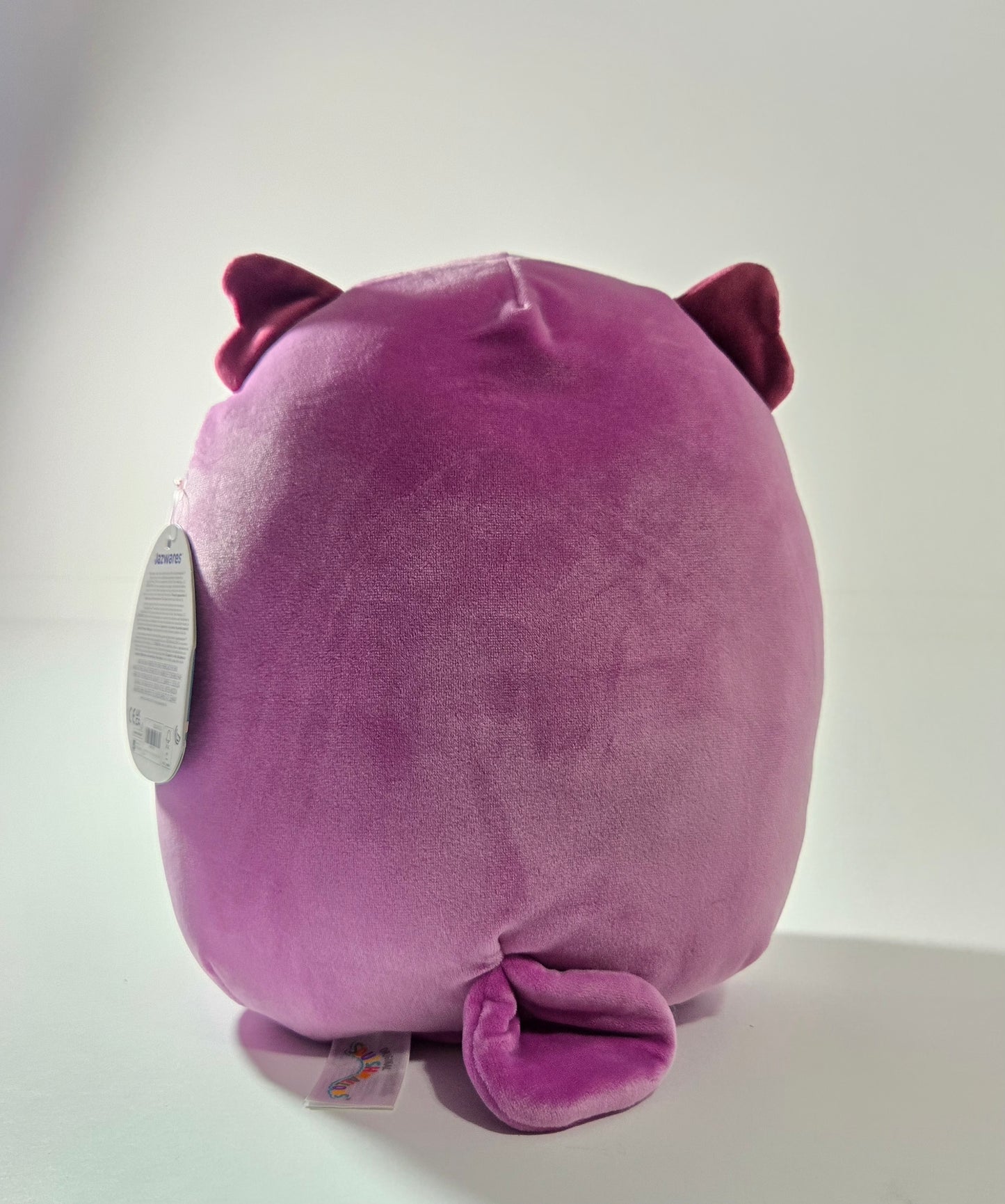 Aurura the Owl is a soft, fuzzy 10-inch Squishmallow plush. Official Jazwares design and a perfect gift for kids or collectors.