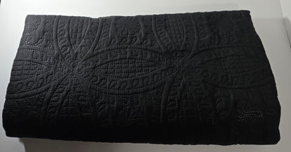 Love’s Cabin Black Microfiber Quilt for Queen Beds